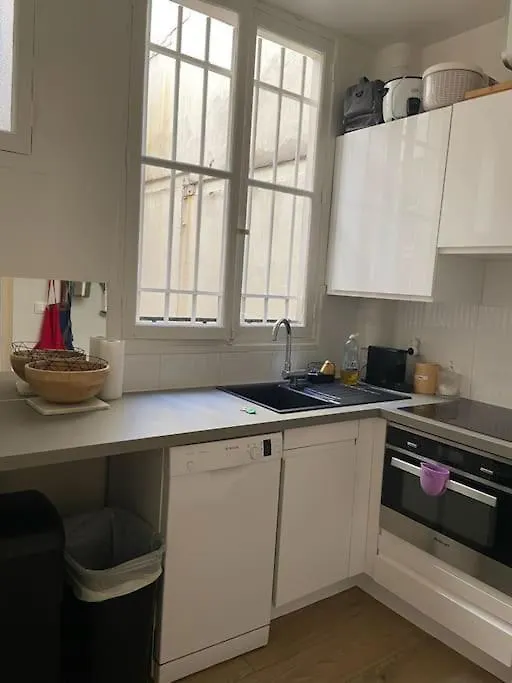 Superbe Appartement Paris 17Eme 55M2 0*,